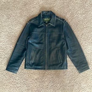 Men’s Eddie Bauer black leather jacket size Small